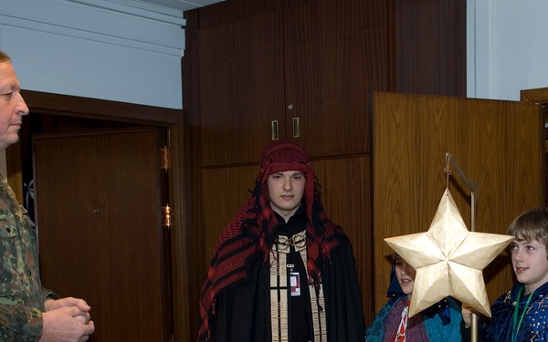 Three wise men visit chief of staff