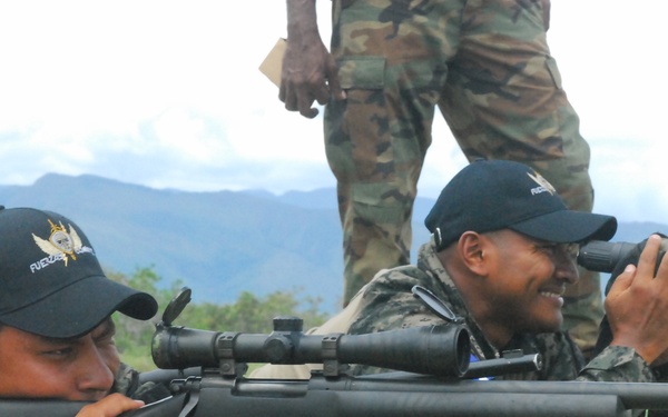 Fuerzas Comando 2012 sniper stress test