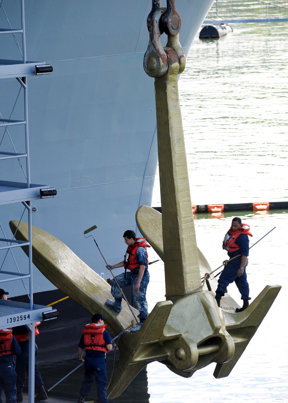 Painting the anchor