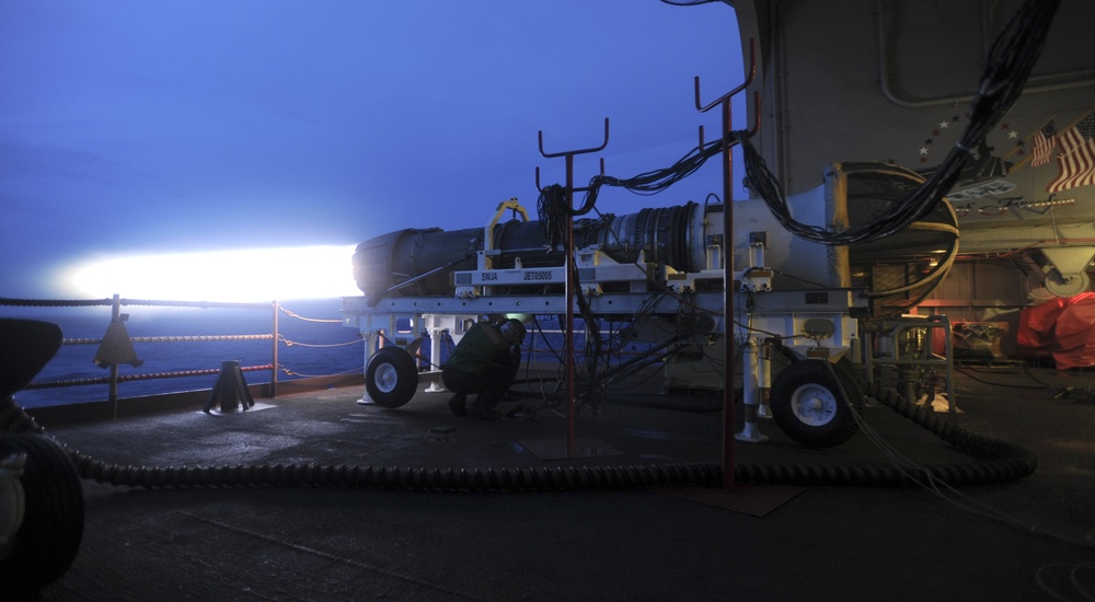 Jet engine test aboard USS George Washington