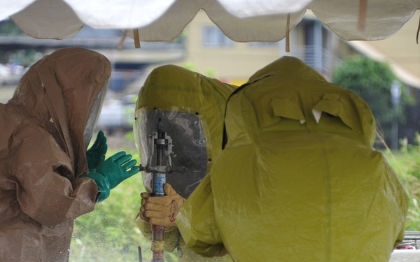 Coast Guard assists at EPA cleanup site