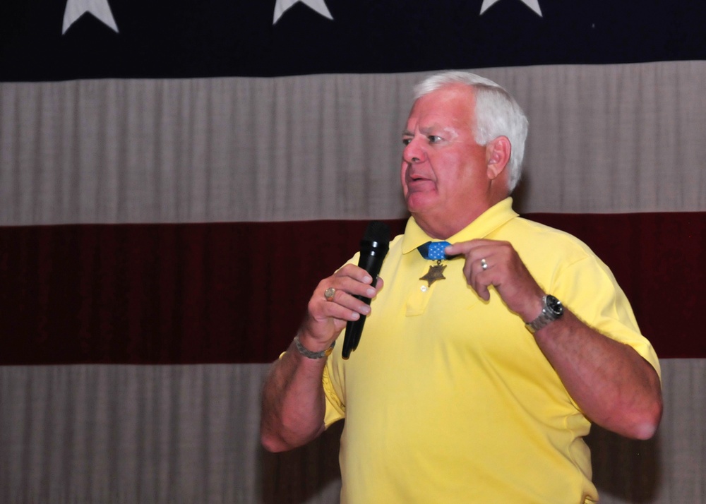 Medal of Honor recipient speaks to Fort Bliss soldiers