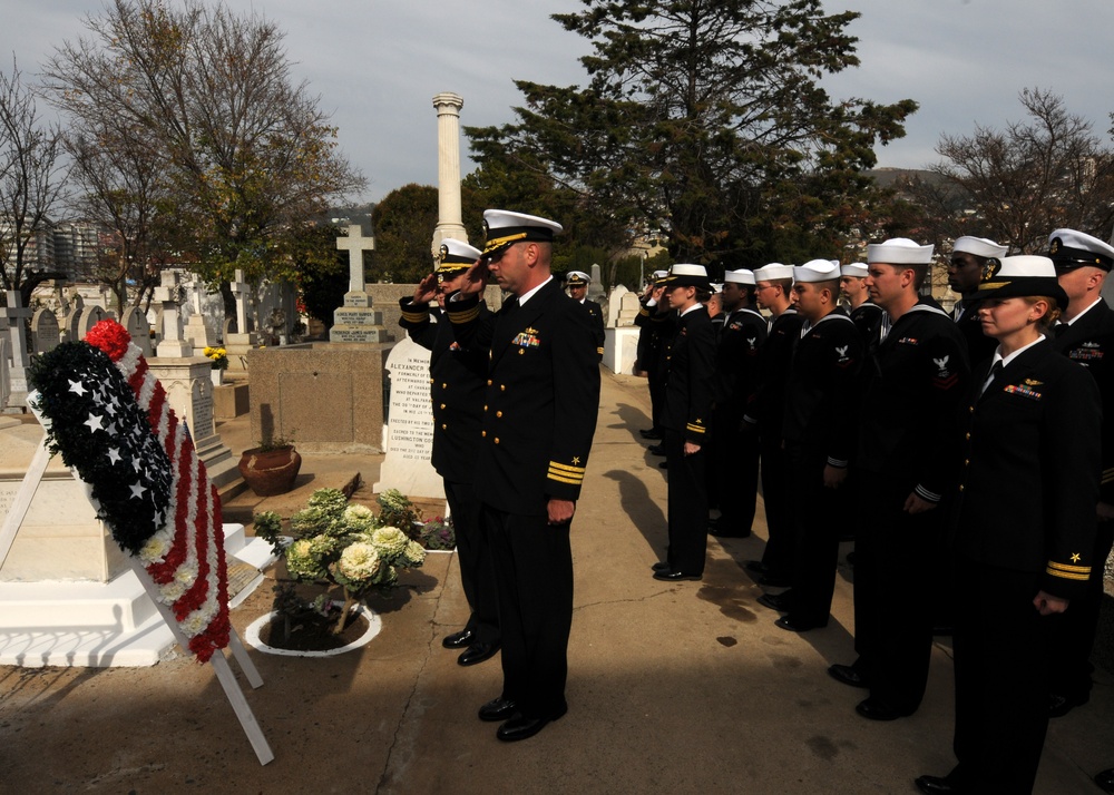 USS Underwood sailors visit Chile burial site