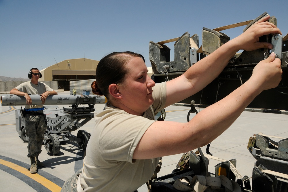 Airman prepares ammunition rack