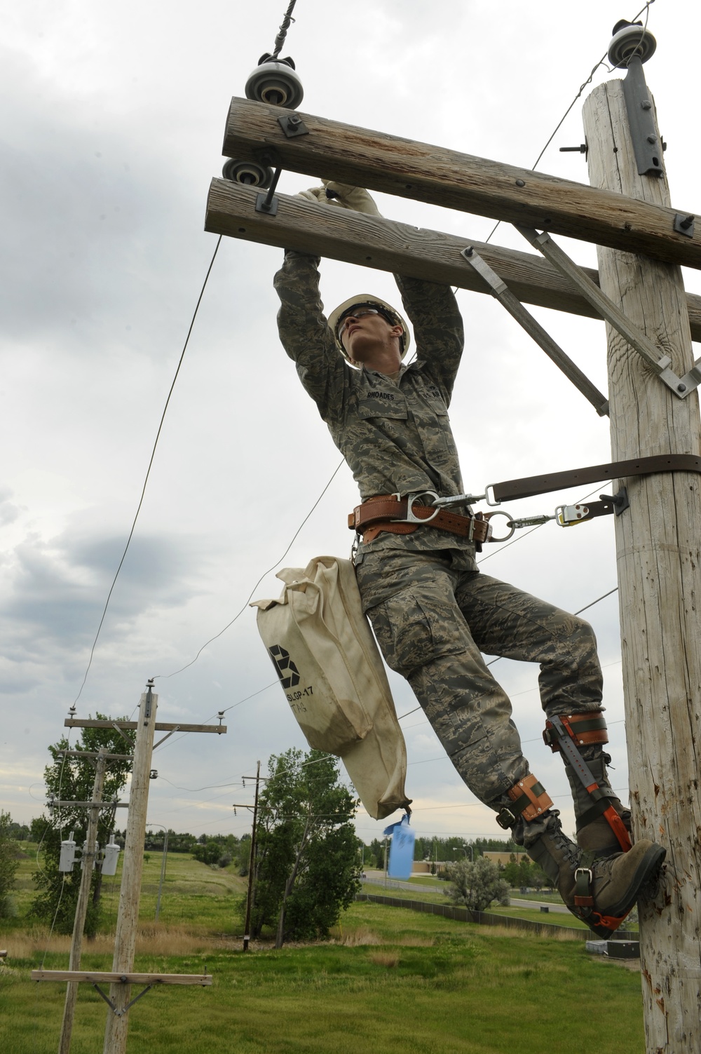 High Voltage Trapeze