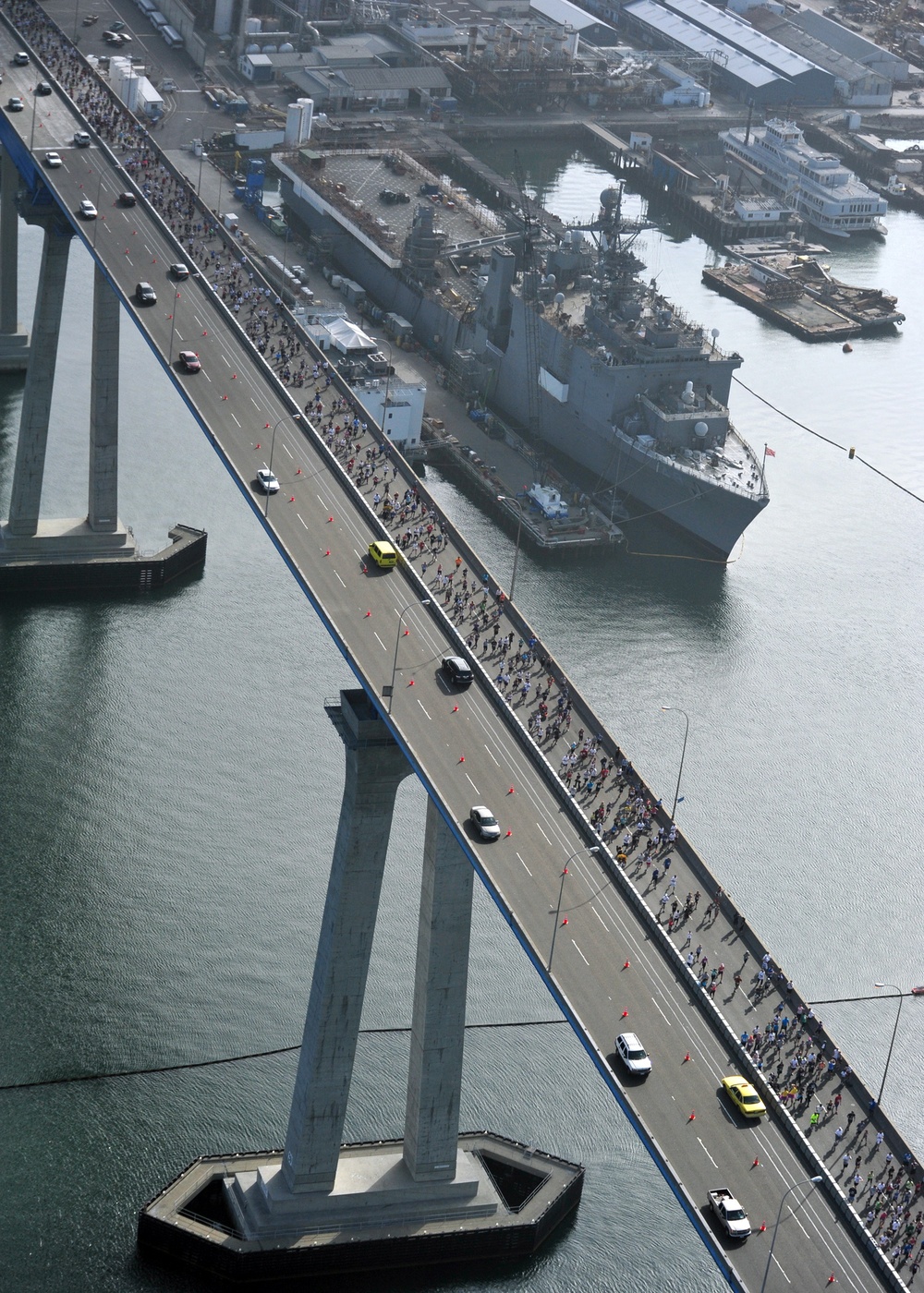 DVIDS Images Navy's 26th Bay Bridge Run/Walk [Image 5 of 8]