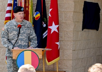 TRADOC honors legendary commanding general in building dedication