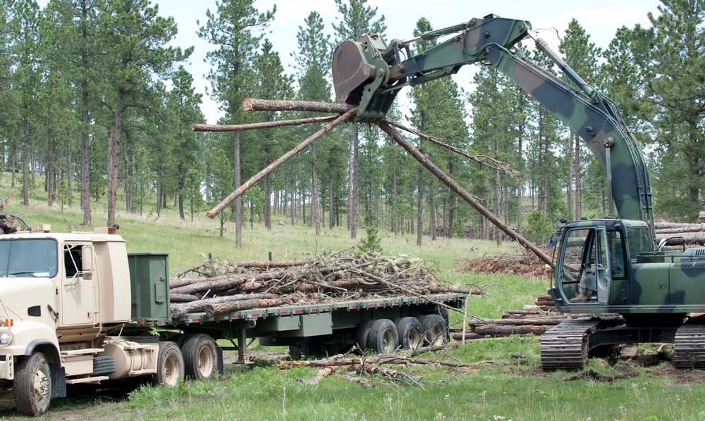 Timber-haul mission benefits National Forest, Sioux Tribe and soldiers