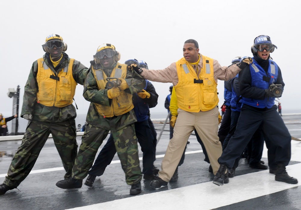 Sailors conduct mass casualty drill aboard Nimitz