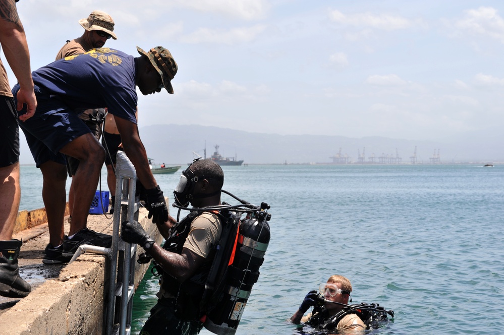 Navy Diver-Southern Partnership Station 2012 Navy Diver-Southern Partnership Station 2012