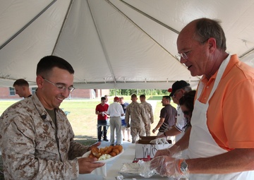 Marines, sailors grub at MAC Fish Fry