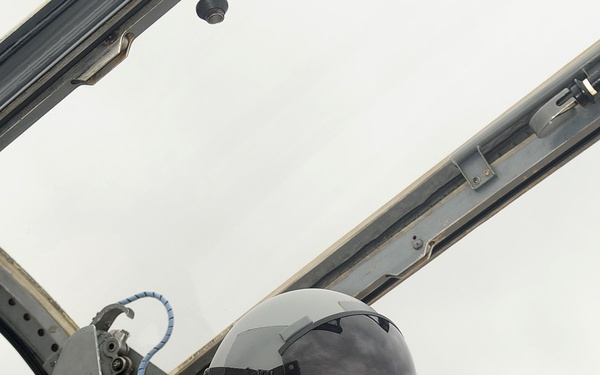 Col. Mastin flies T-38 for final time