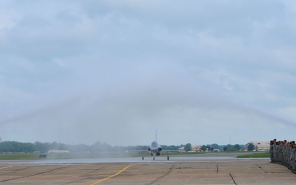 Col. Mastin flies T-38 for final time