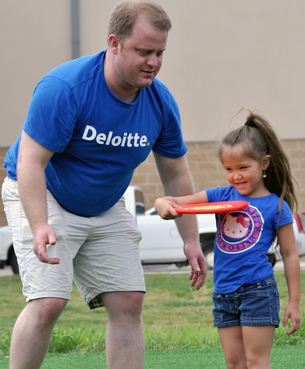 Volunteers make an impact on Fort Sam Houston