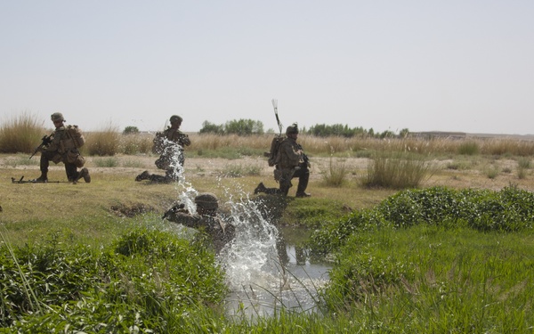 Reconnaissance patrol in Sangin