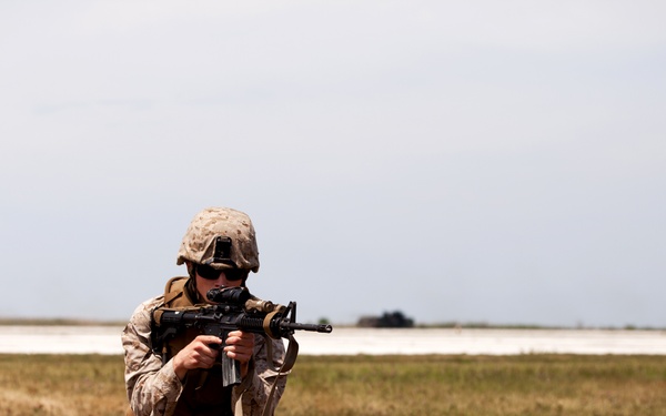 Marines portray capabilities during air-ground demonstration