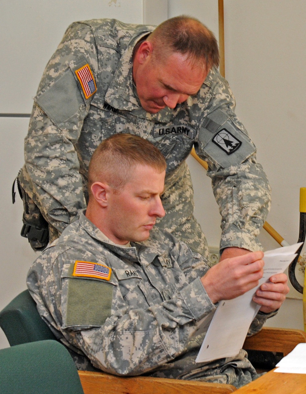 Deployed soldiers prepare for civilian job hunt