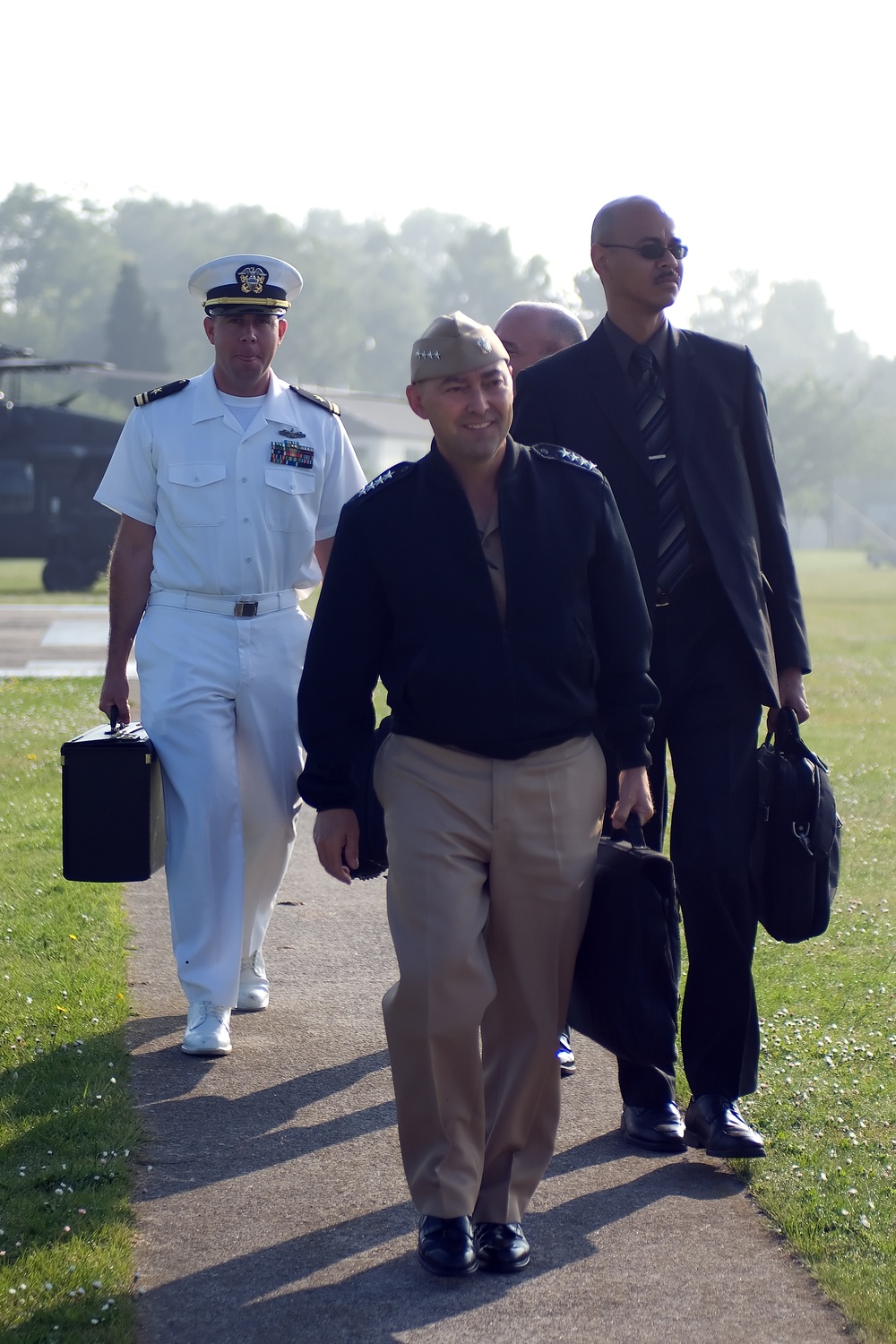 Adm. James Stavridis arrives at SHAPE