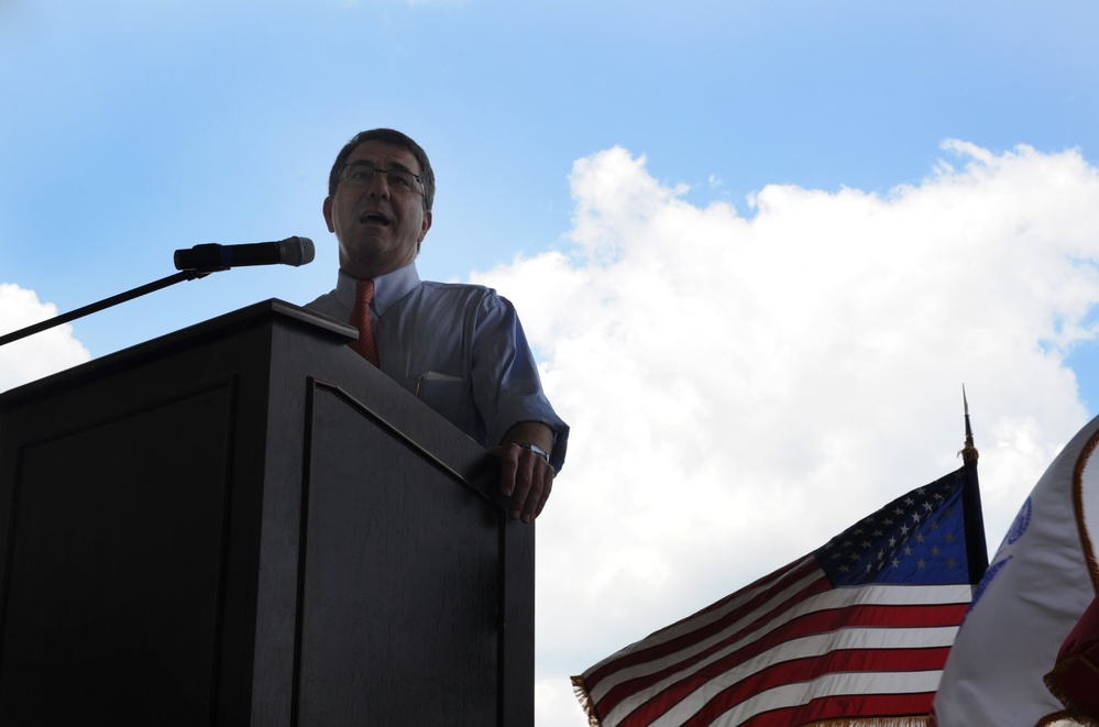 US Deputy Secretary of Defense and US Senator visit JB Charleston