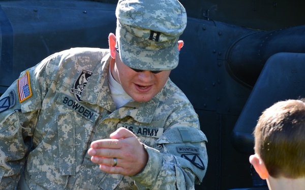 Fort Drum soldiers help support local Flag Day celebrations