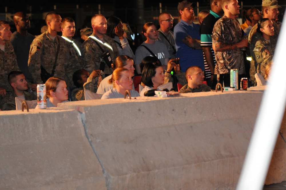 Kellie Pickler Tour Afghanistan 2012