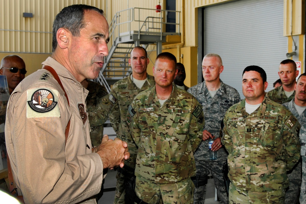 Gen. Raymond Johns Jr. visits Bagram