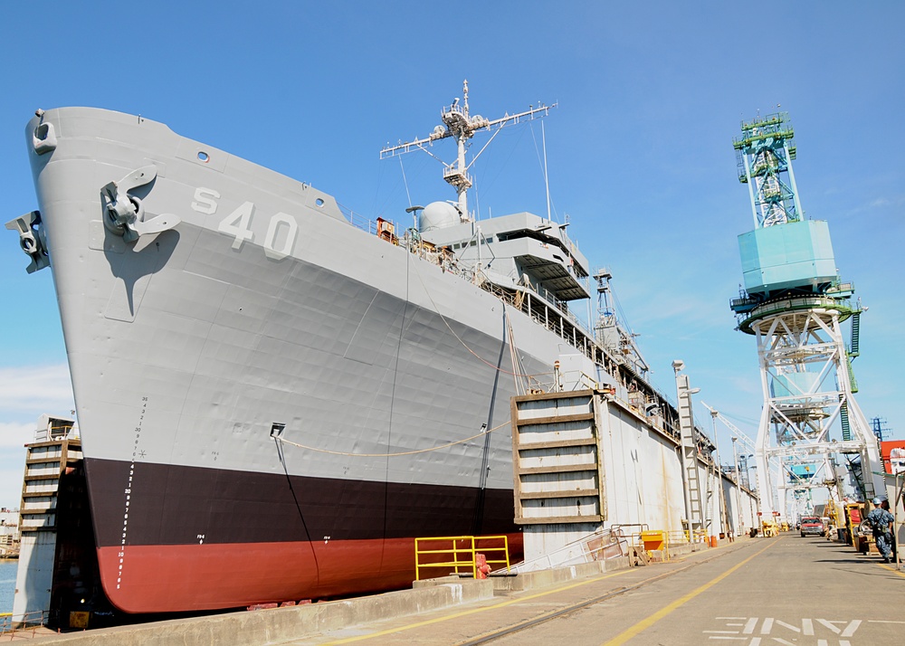 USS Frank Cable preps to leave dry dock