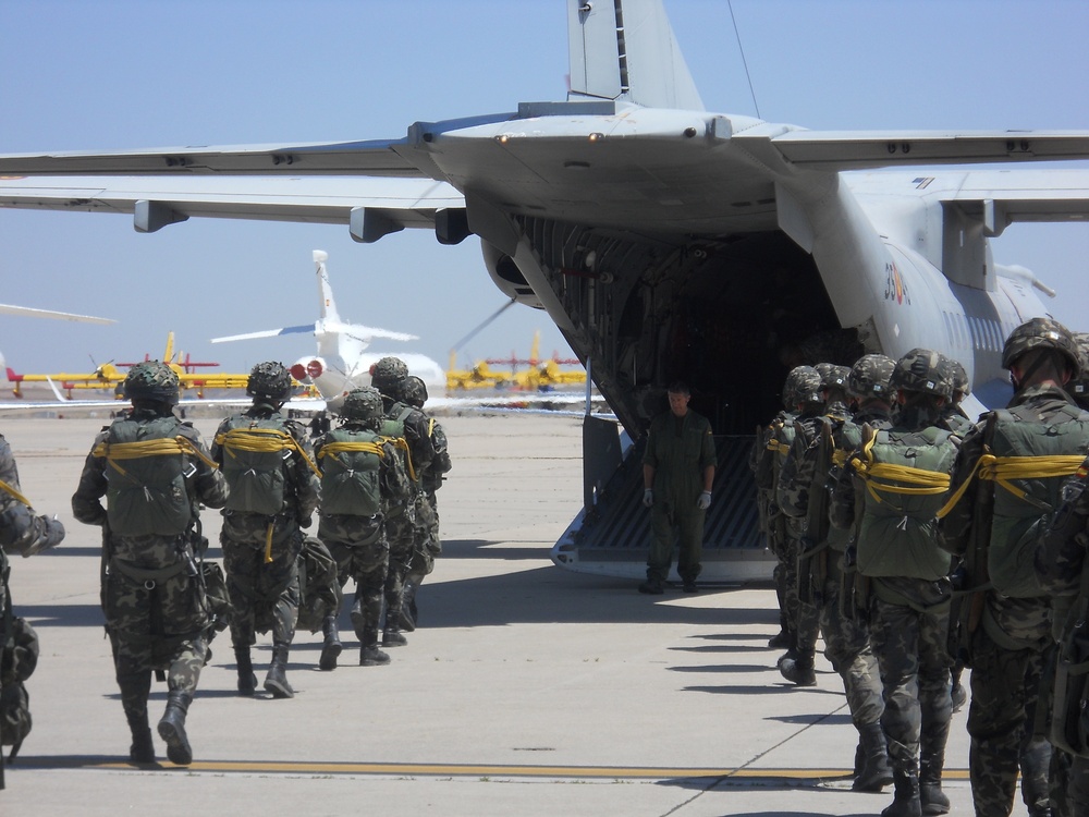 Spanish paratroopers