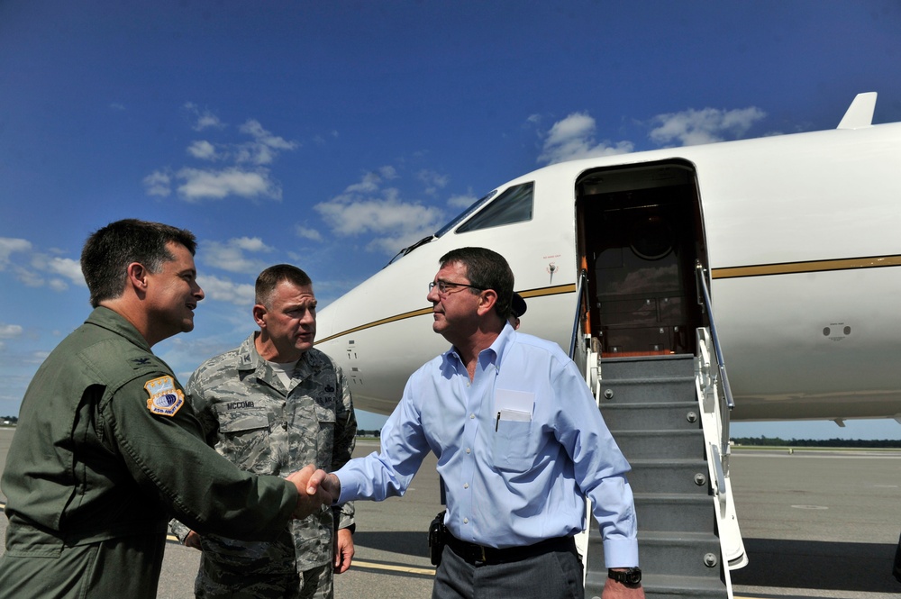 Carter arrives at JB Charleston