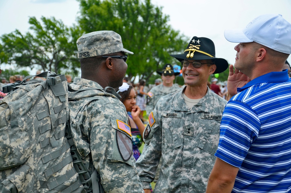 Welcome home 1st BCT Ironhorse