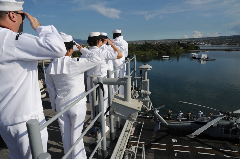 Sailors, Marines render honors