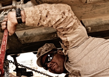 Long Island native uses years of mechanical expertise to keep logistics Marines mission ready