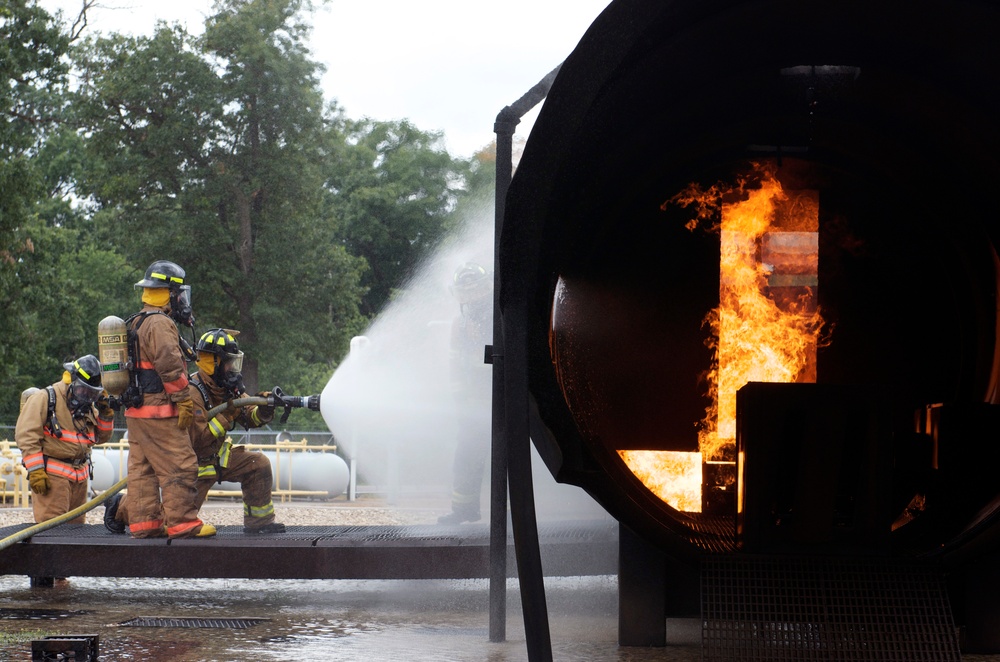 Soldiers react to simulated aircraft fire