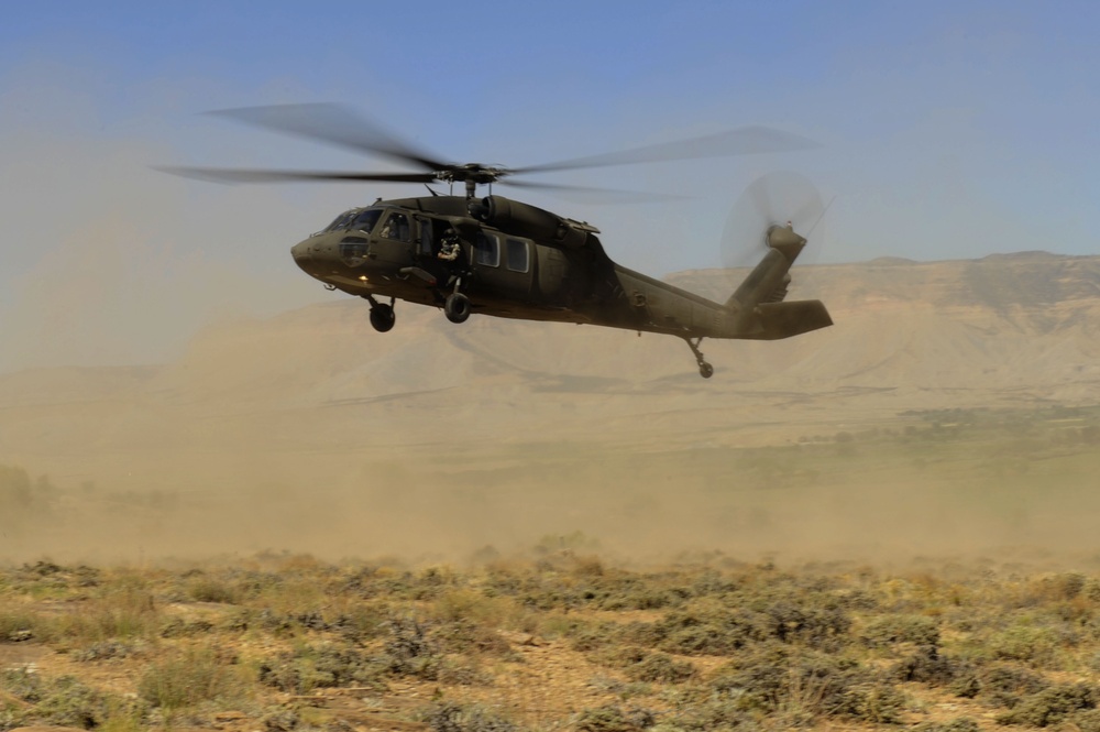 Utah Army National Guard 2nd Battalion 211th General Support Aviation Annual Field training exercise