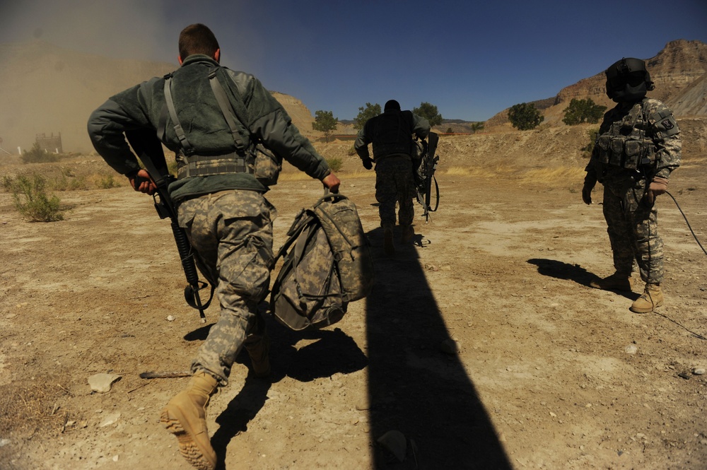 Utah Army National Guard 2nd Battalion 211th General Support Aviation Annual Field training exercise