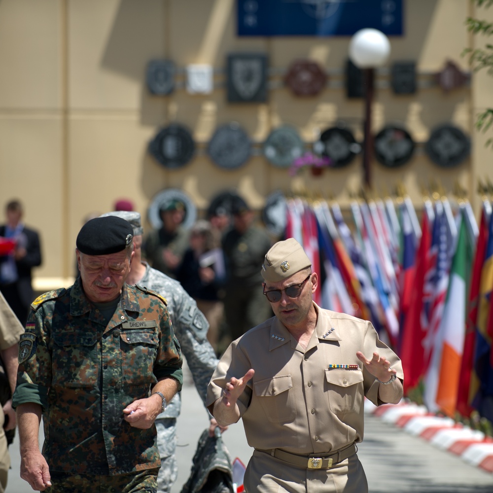 Supreme Allied Commander Europe visits KFOR Headquarters