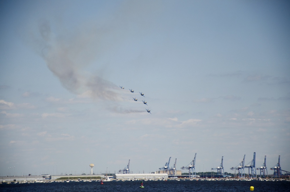 US Navy Blue Angels enter Baltimore Harbor