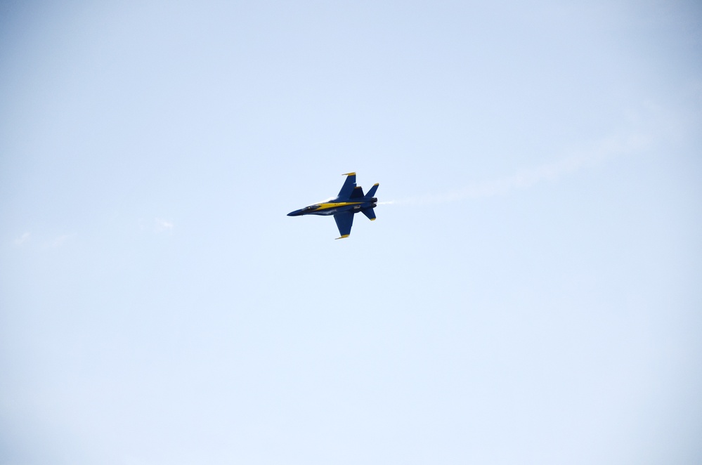 DVIDS Images US Navy Blue Angels enter Baltimore Harbor [Image 14