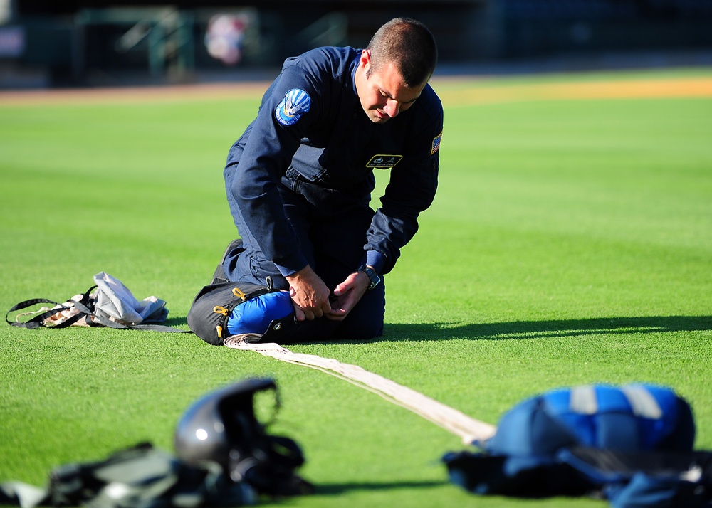 US Air Force Academy Parachute Team 'Wings of Blue'