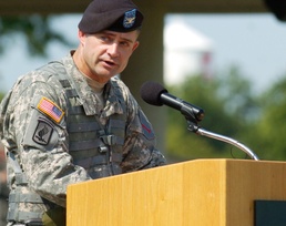 Duke Brigade changes top leader in first-ever ceremony on Fort Knox