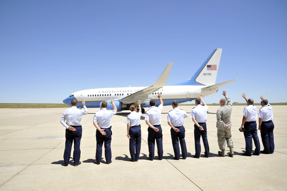 Royal Jordanian Air Force Leadership visits the Colorado Air National Guard