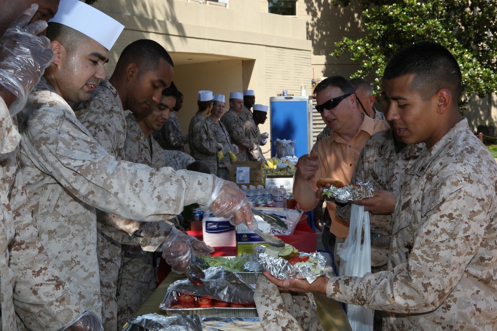 Marine Barracks Henderson Hall hosts picnic