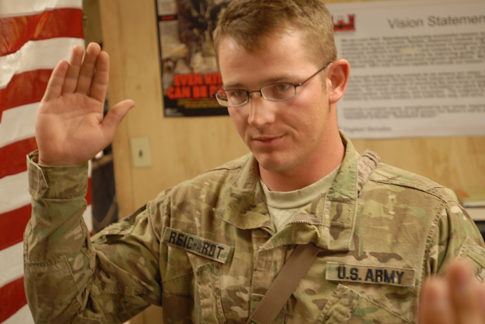 Sgt. Ozzie Reichardt re-enlists in Afghanistan