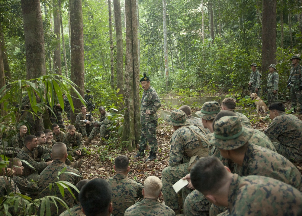 A Jungle Classroom: Hawaii based Marines train with Malaysian Army soldiers