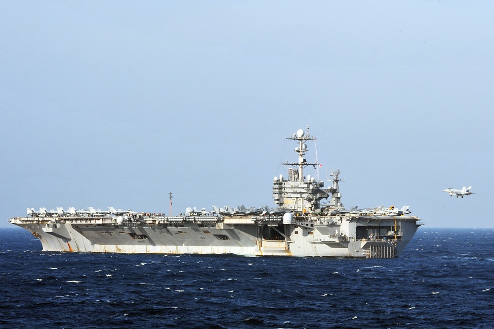 US 7th Fleet in East China Sea