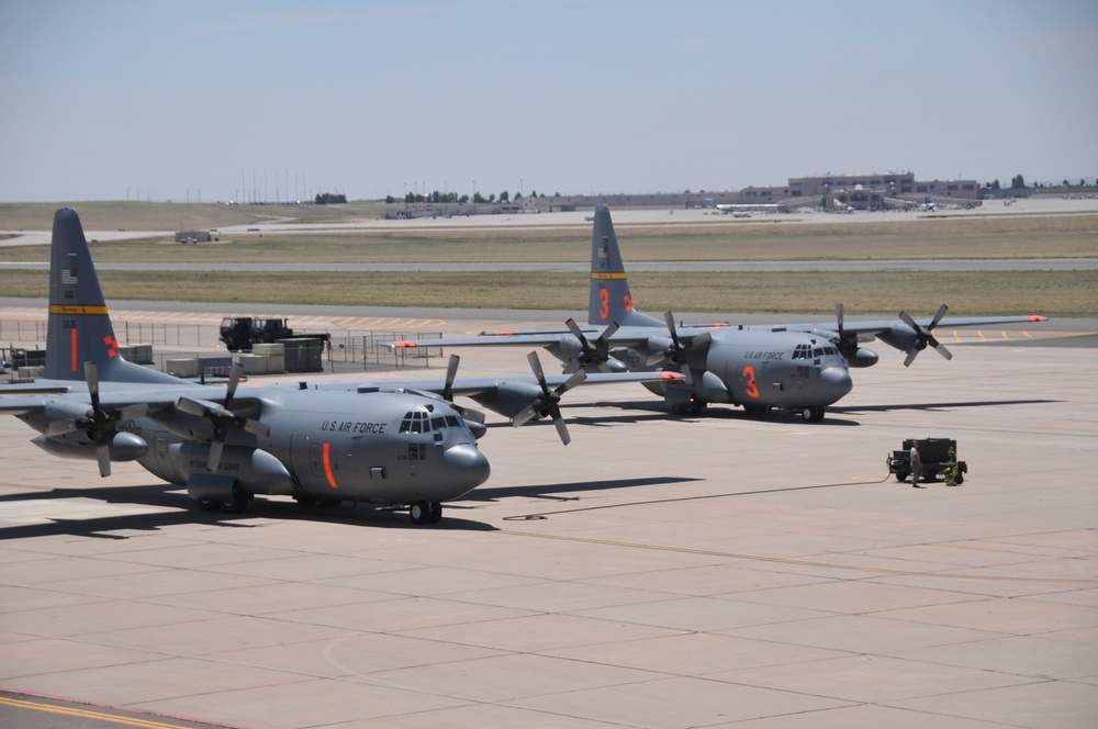 Wyoming Air National Guard MAFFS II arrives in Colorado Springs, Colo.