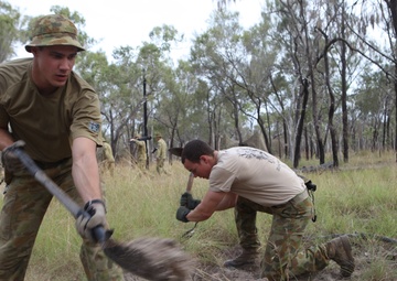 Marines, Aussies prepare for war - against each other