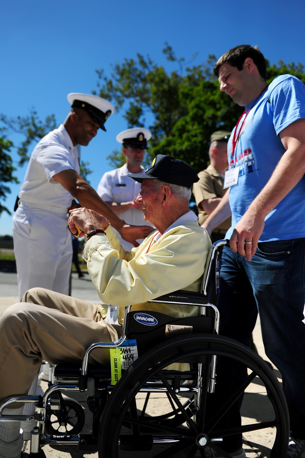 Sailors participate in Honor Flight