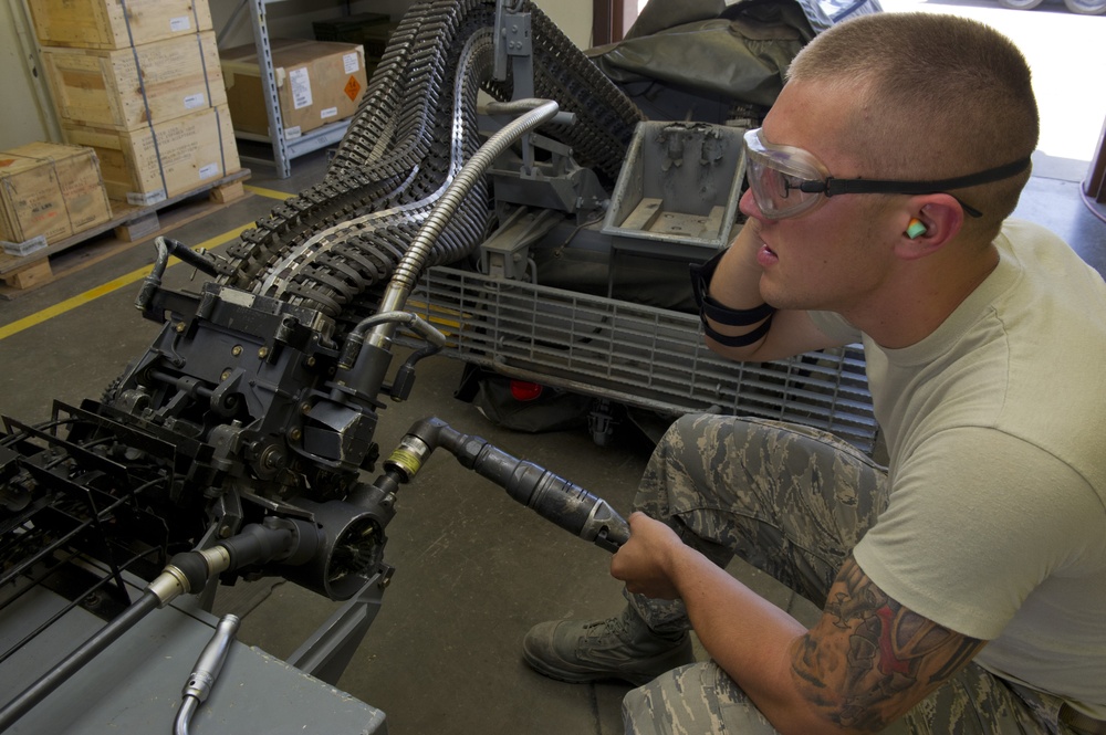 Ammo: unloading 20 mm rounds