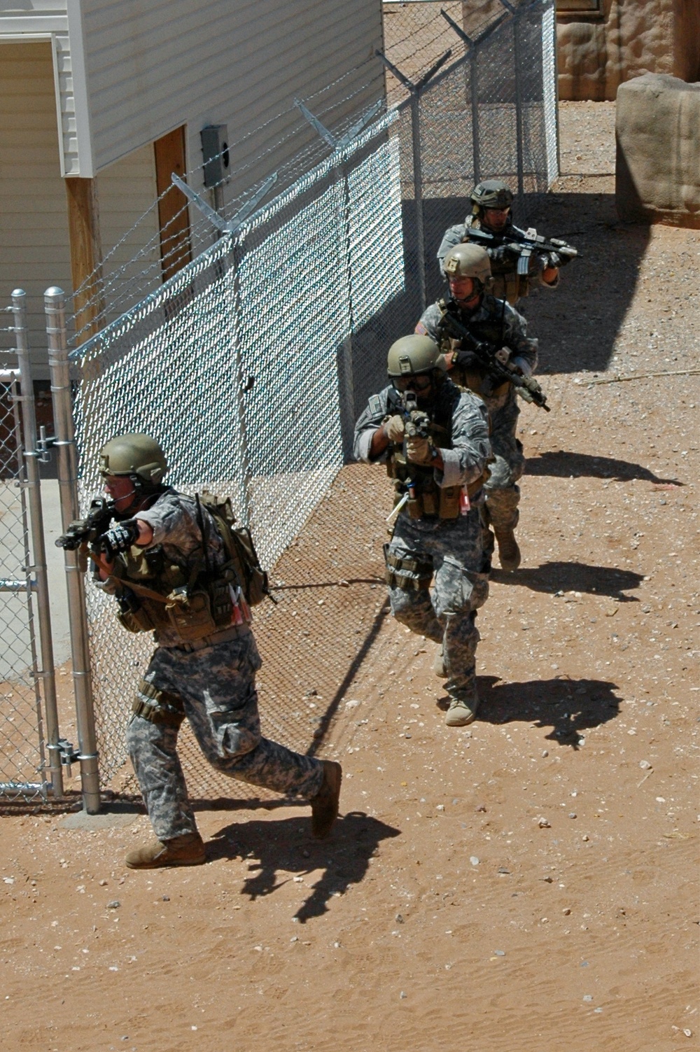 Texas Guardsmen conduct air assault and evacuation training